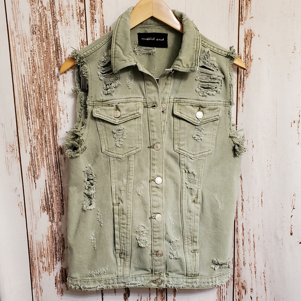 🌹5/$25 Sale Mustard Seed distressed vest Sage Green Small